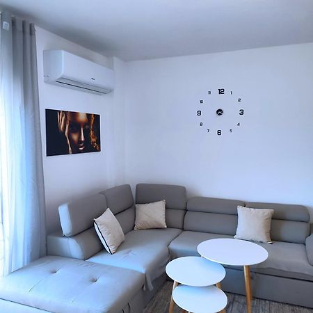 Sabi Apartment Golem Qerret Extérieur photo