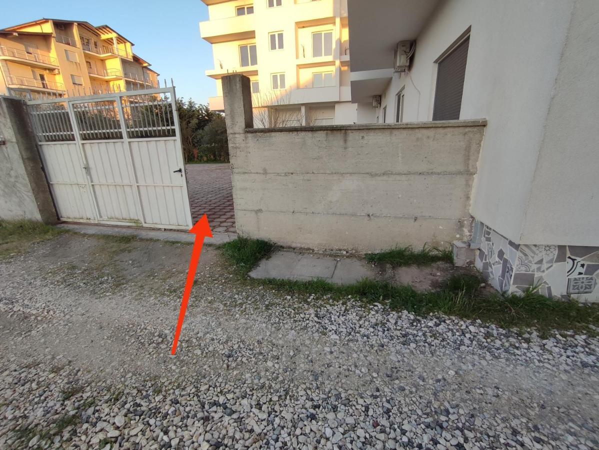Sabi Apartment Golem Qerret Extérieur photo